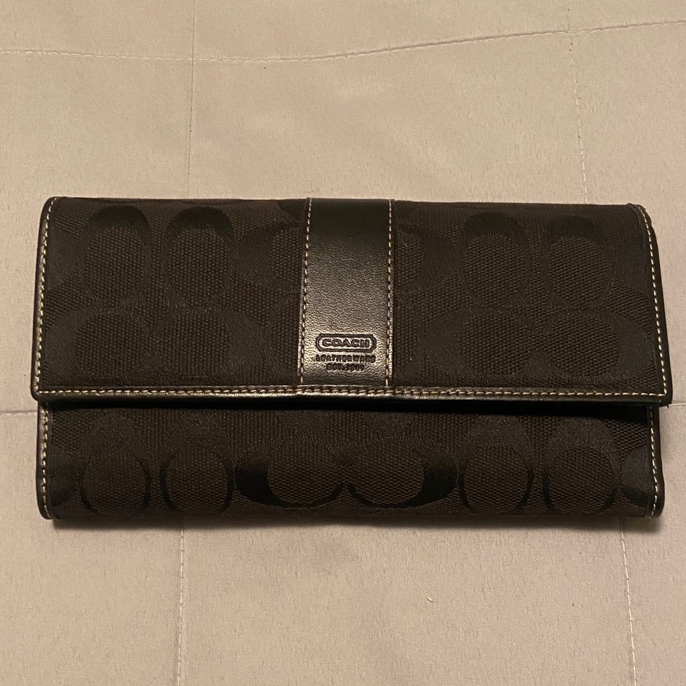 Coach Signature Black Clutch